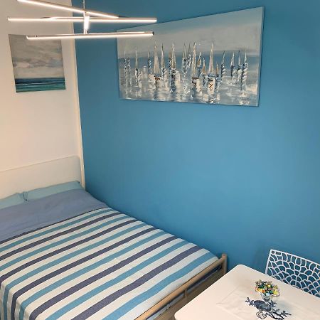 Appartement Indipendent Blue à Ferrare Extérieur photo